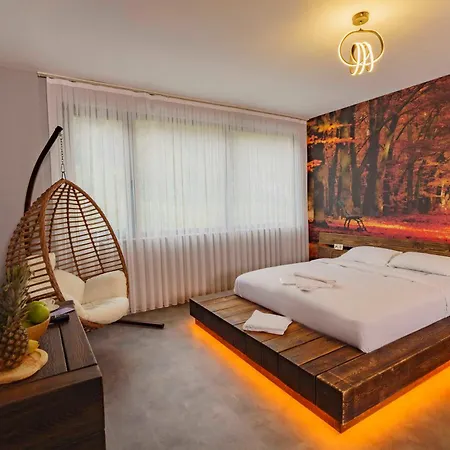 Macartasi Hotel 4*